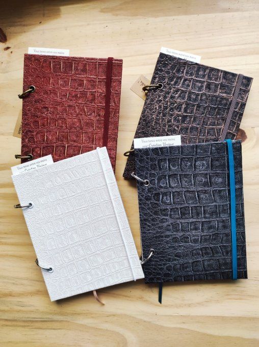 Carnet de notes ou Agenda " Croco " Fait Main en Papier - Rechargeable 